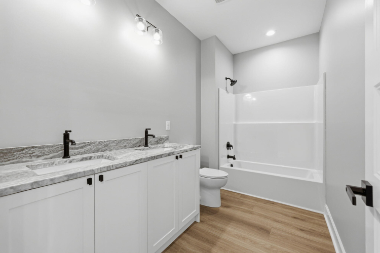 Listing Image 55