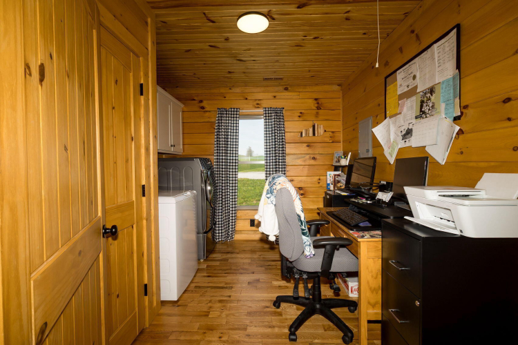 Listing Image 6