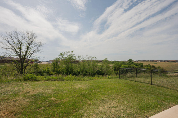 Listing Image 24