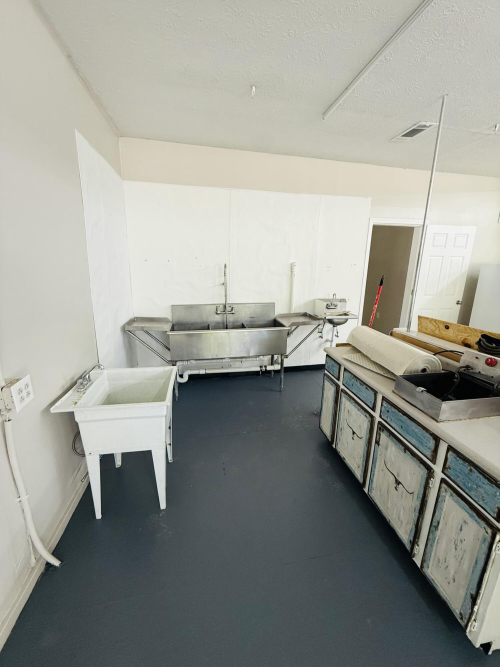 Listing Image 18
