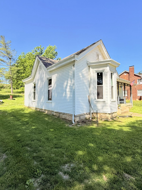Listing Image 5