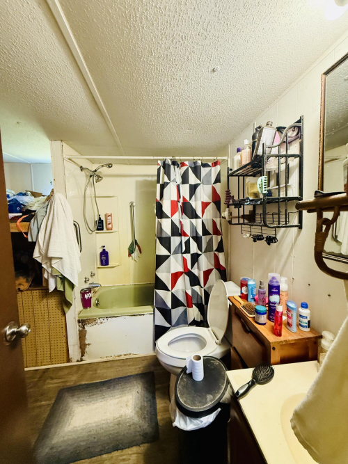 Listing Image 8