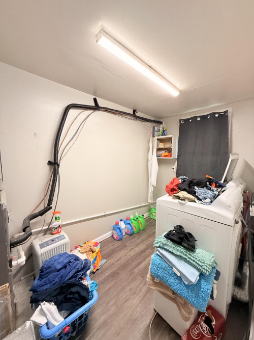 Listing Image 14