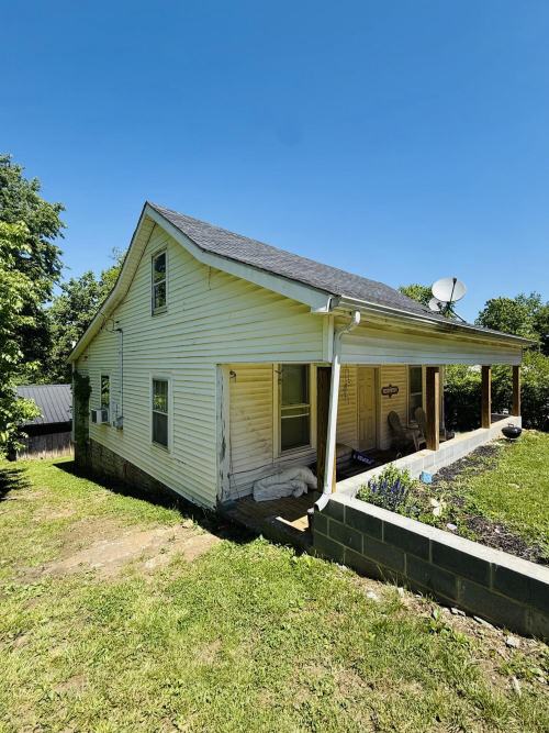 Listing Image 5