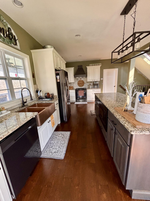 Listing Image 13