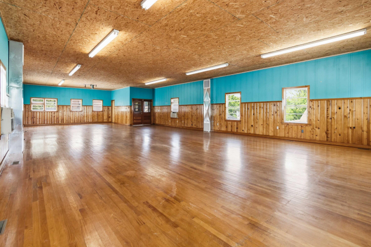 Listing Image 23