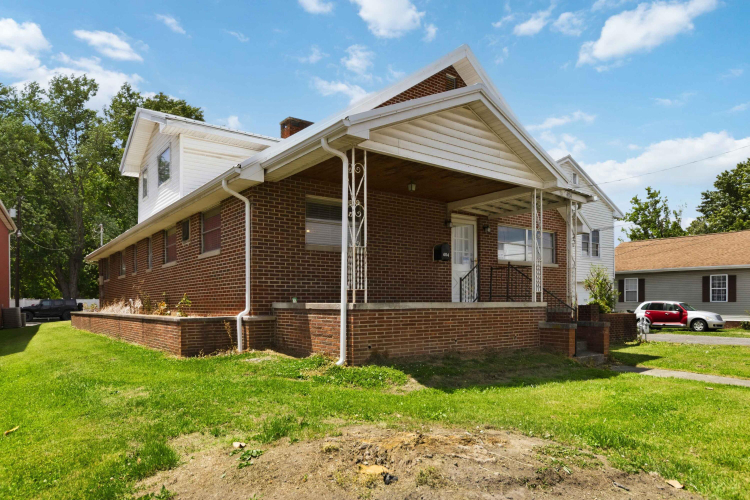 Listing Image 5