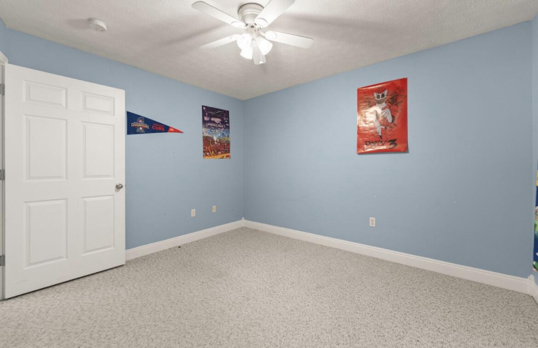 Listing Image 38