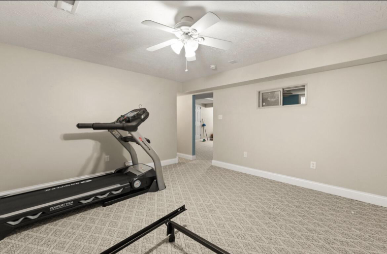 Listing Image 52