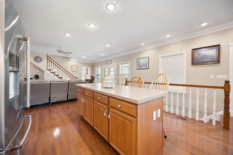 Listing Image 14