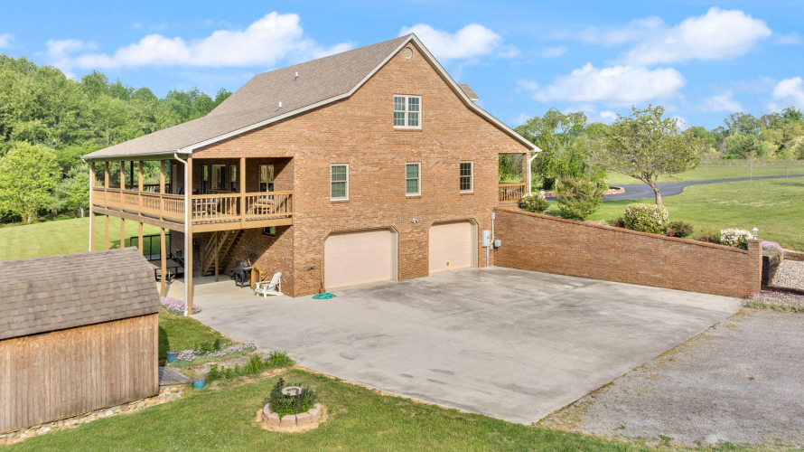 Listing Image 42