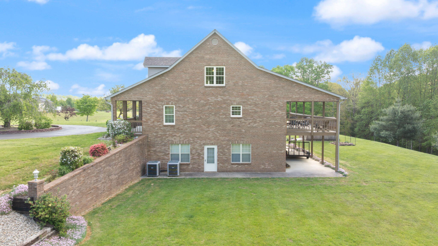 Listing Image 45