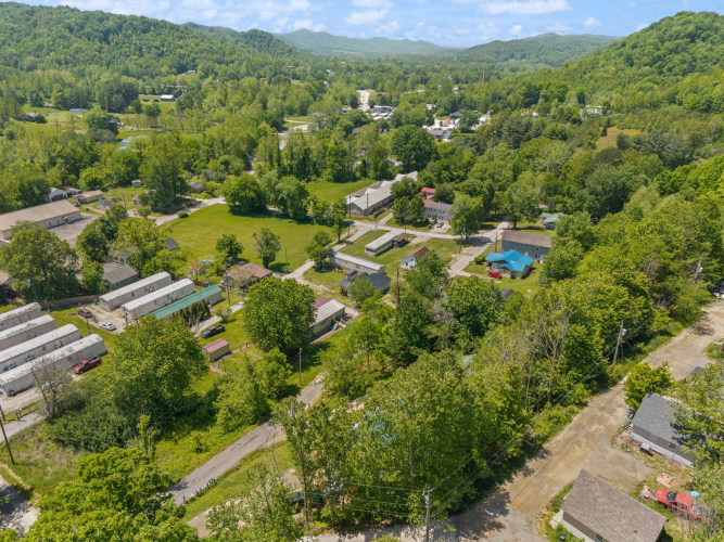 Listing Image 5