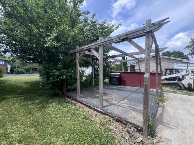 Listing Image 11