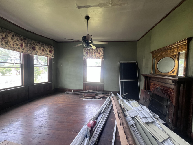 Listing Image 14