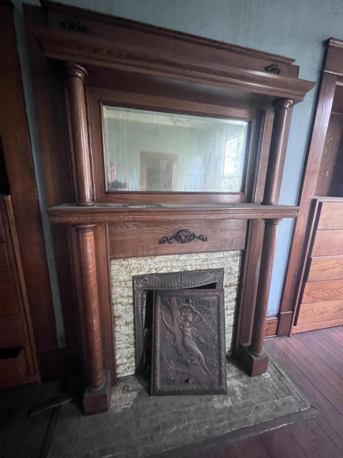 Listing Image 16