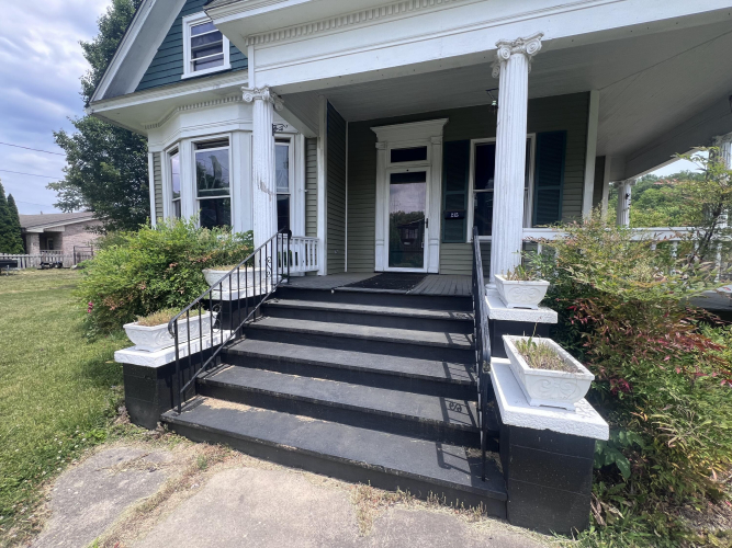 Listing Image 7