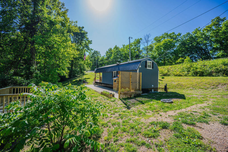 Listing Image 6