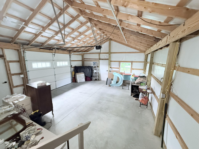 Listing Image 23