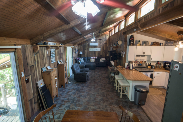 Listing Image 73