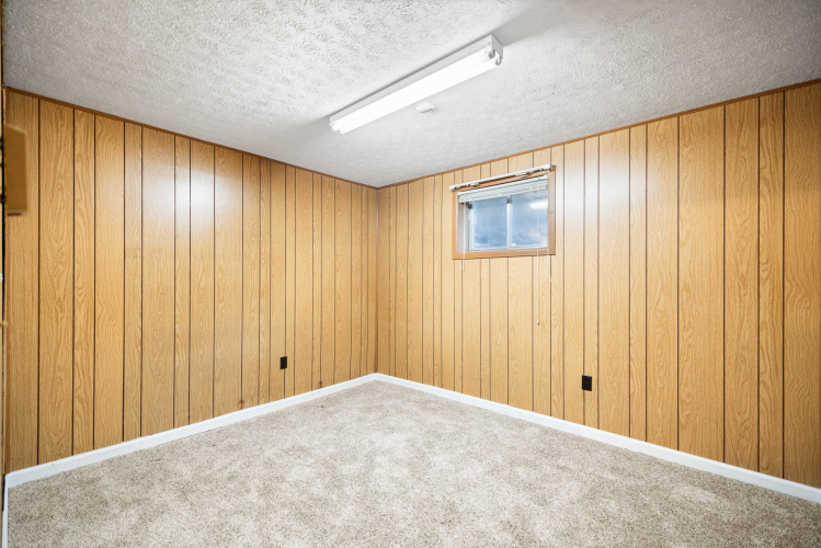 Listing Image 42