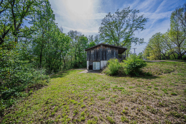 Listing Image 10