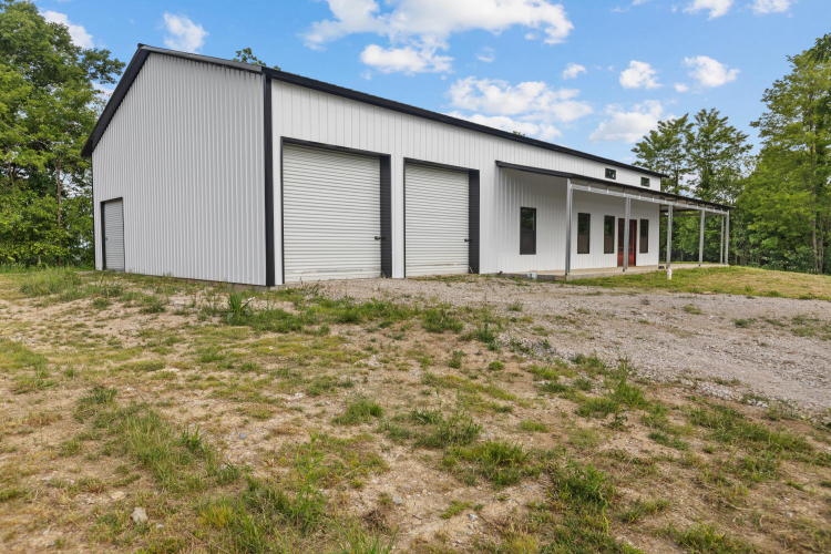 Listing Image 4