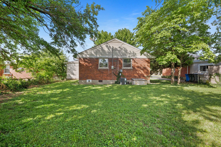 Listing Image 20