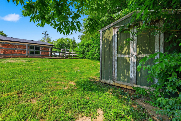 Listing Image 44