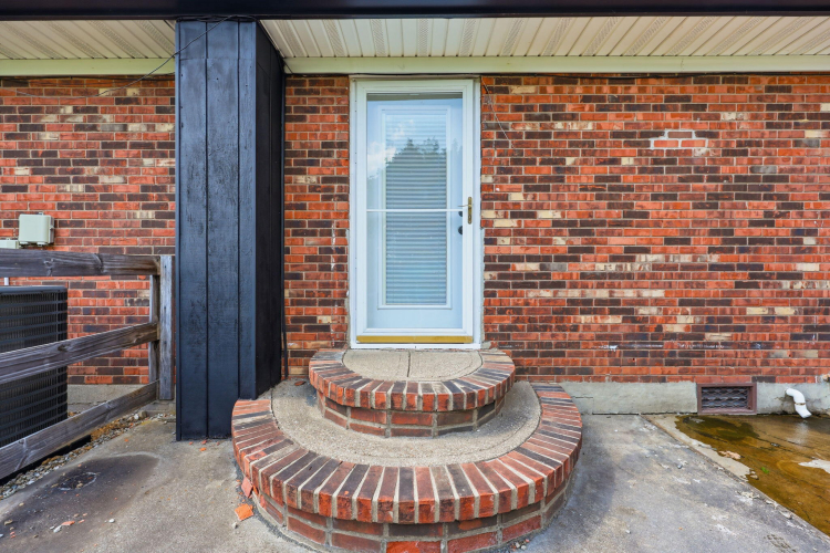 Listing Image 45