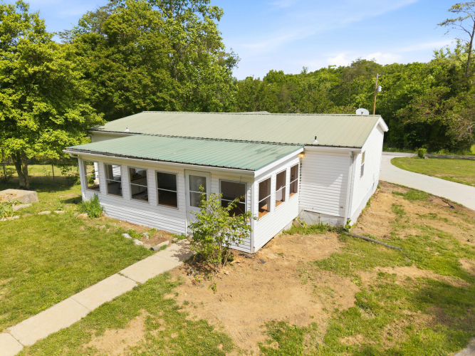 Listing Image 8