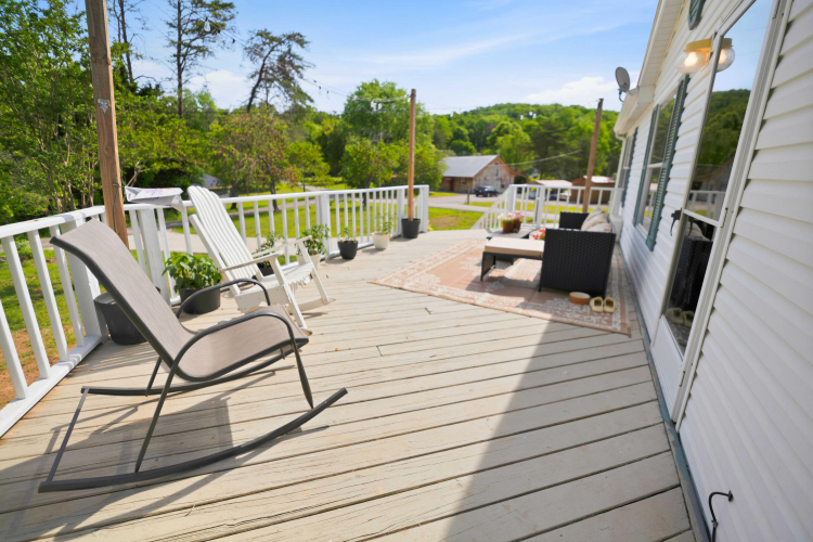 Listing Image 9