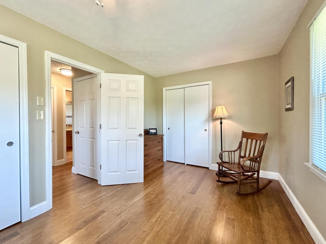 Listing Image 56
