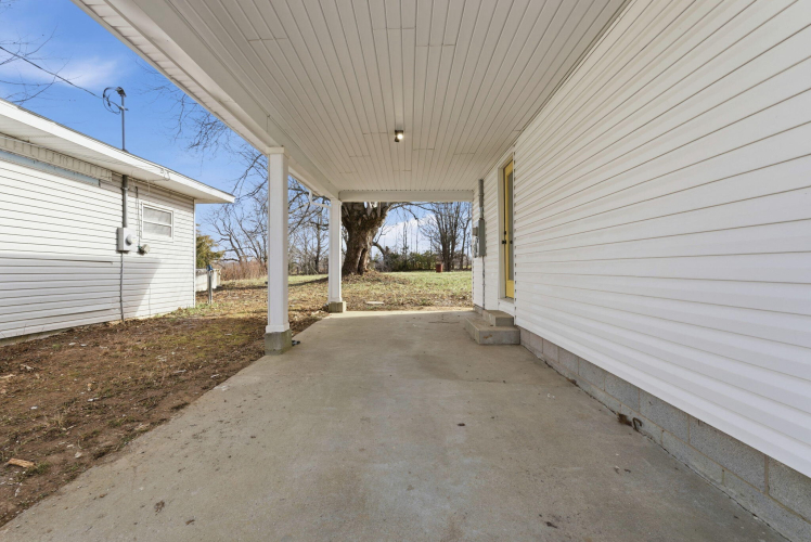 Listing Image 20