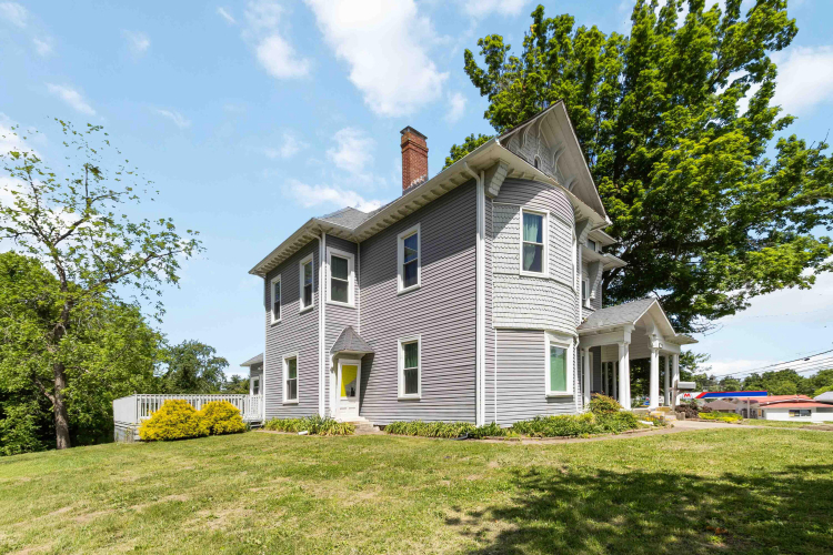 Listing Image 45