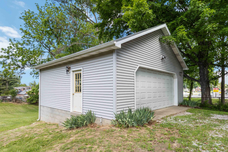 Listing Image 53