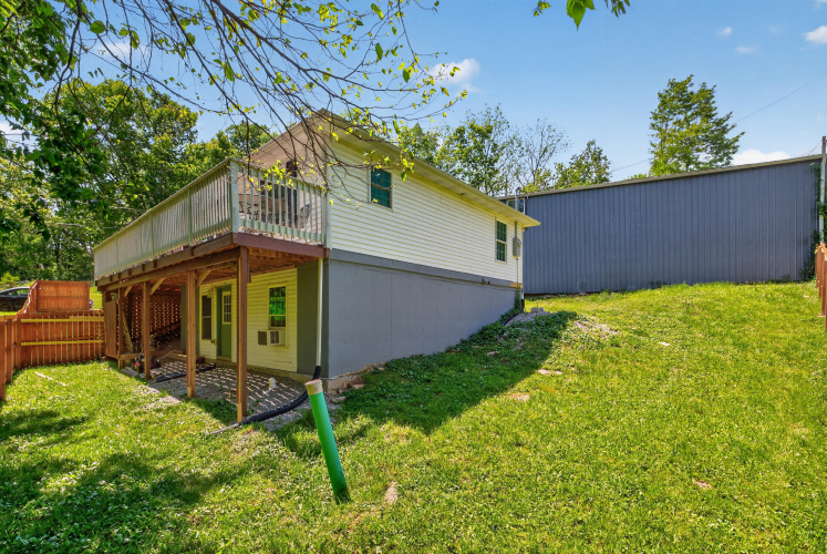 Listing Image 10