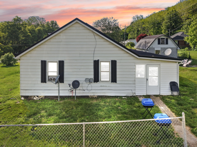 Listing Image 24