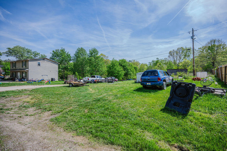 Listing Image 6