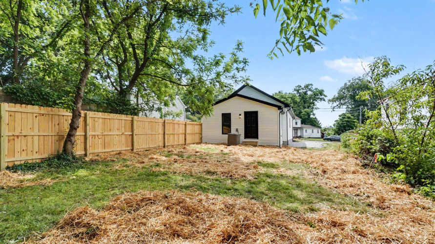 Listing Image 16