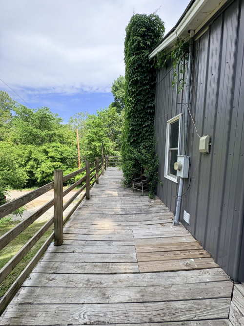 Listing Image 38