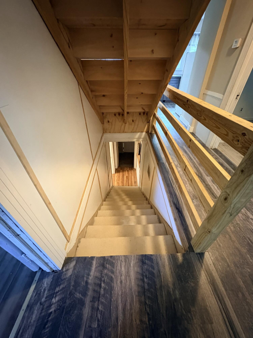Listing Image 80