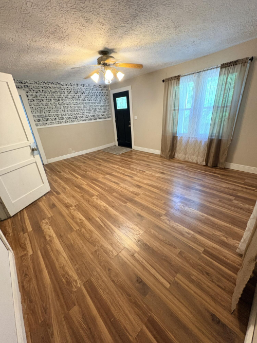 Listing Image 84