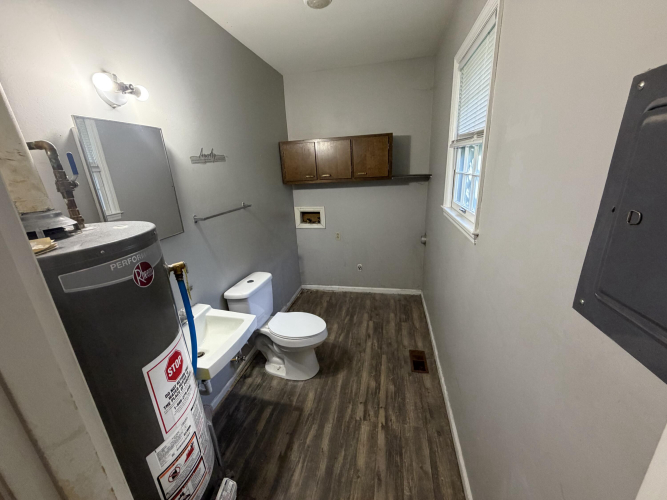 Listing Image 27