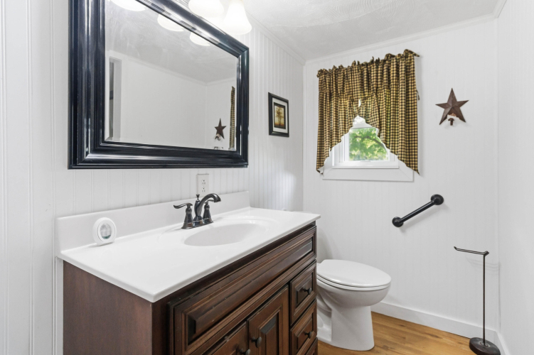 Listing Image 22