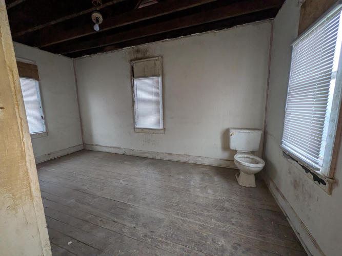 Listing Image 62