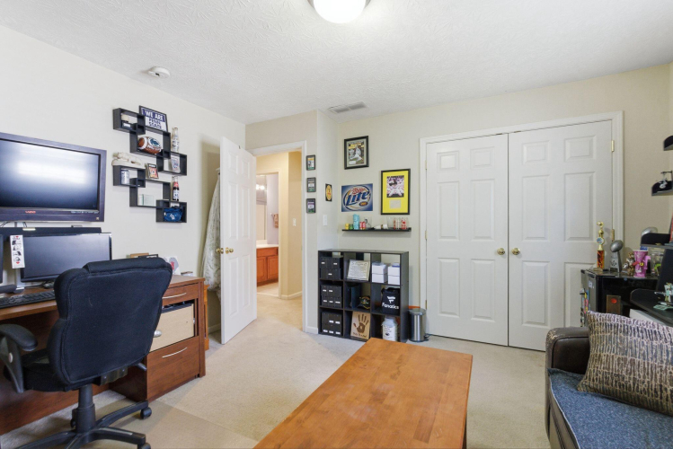 Listing Image 37