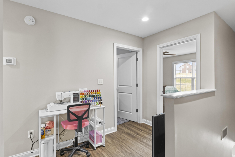 Listing Image 14