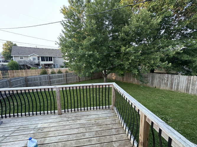 Listing Image 4