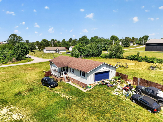 Listing Image 11